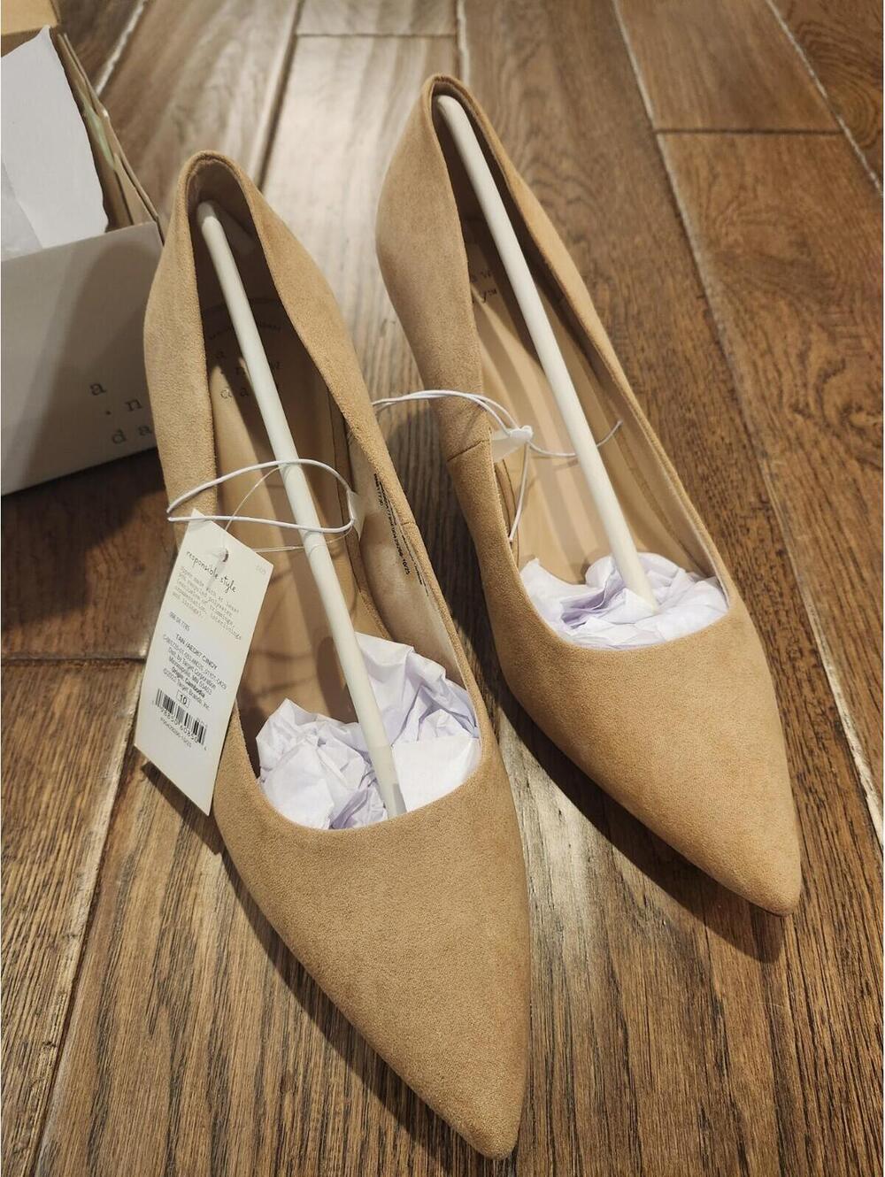 Women's A New Day Cindy Heels Memory Foam 3" Size 10 Tan